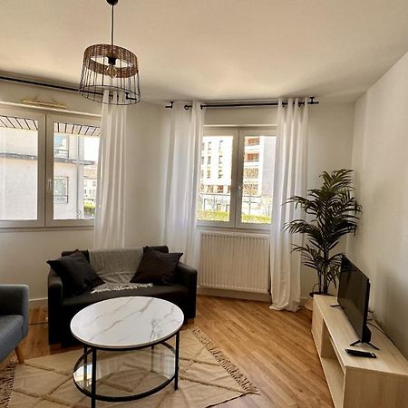 Villeurbanne • T2 Fraternite • Hostisy Extérieur photo