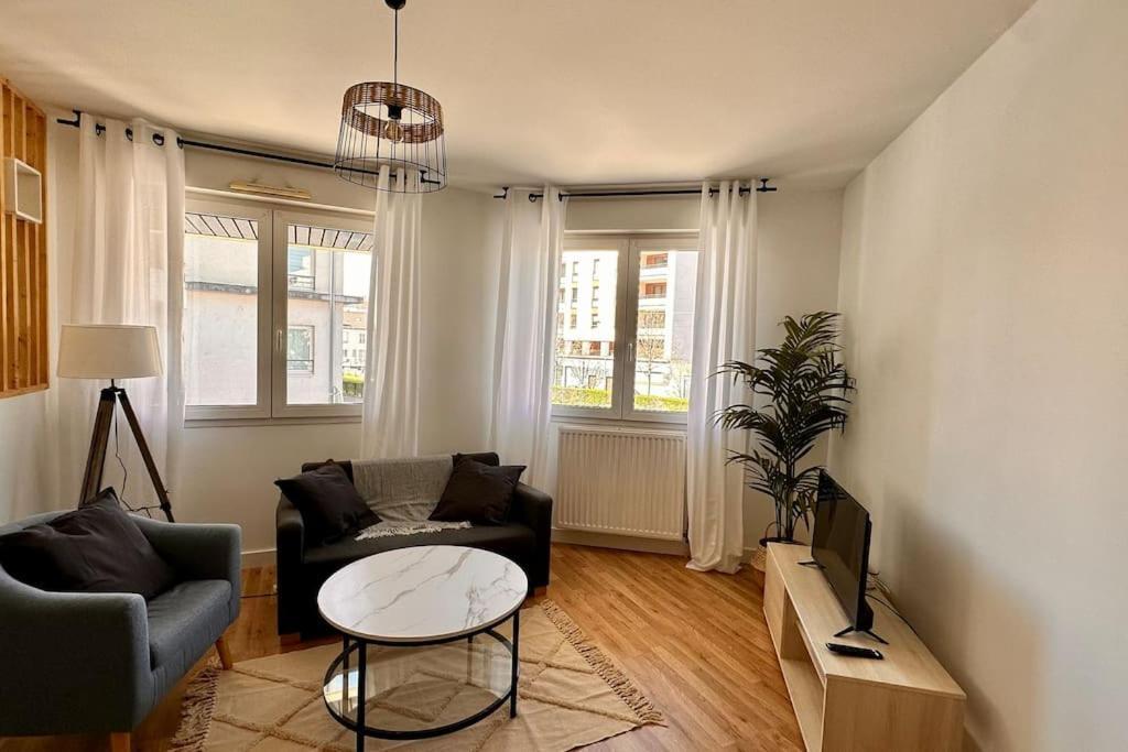 Villeurbanne • T2 Fraternite • Hostisy Extérieur photo